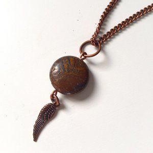 Wing pendant necklace